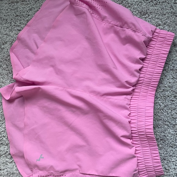 Size Small JoyLab Athletic 2.5inch Shorts in bubblegum pink - Picture 2 of 4